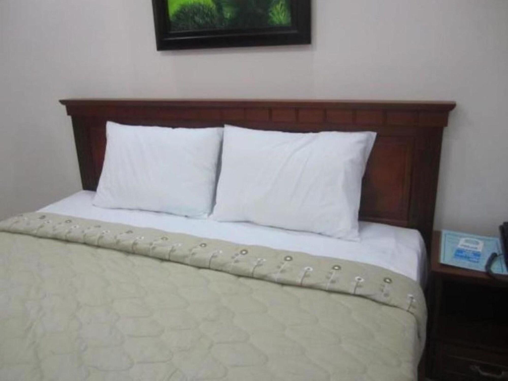Hoa Bảo Khách sạn 2*