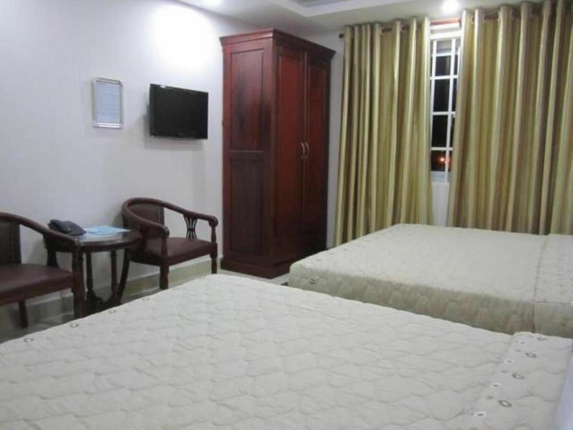 Hoa Bảo Khách sạn 2*