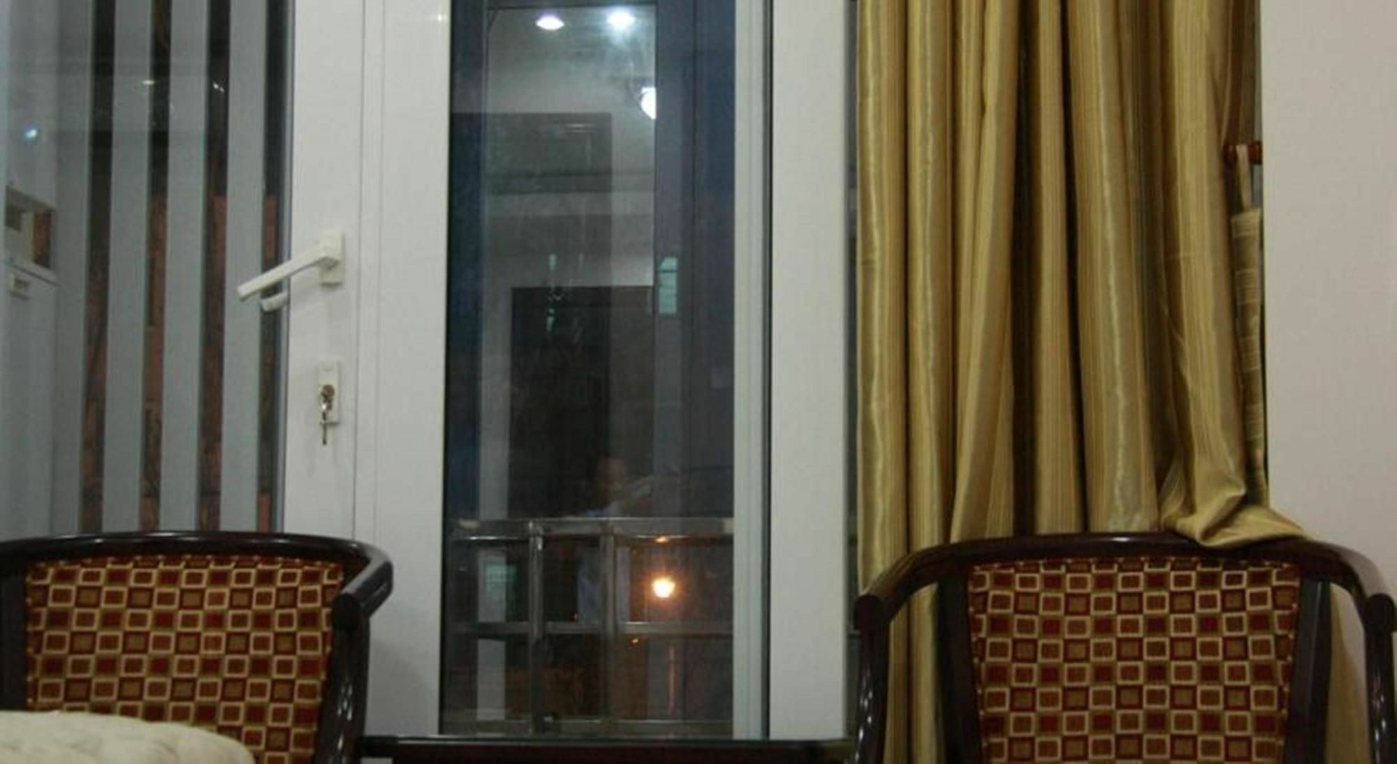 Hoa Bảo Khách sạn